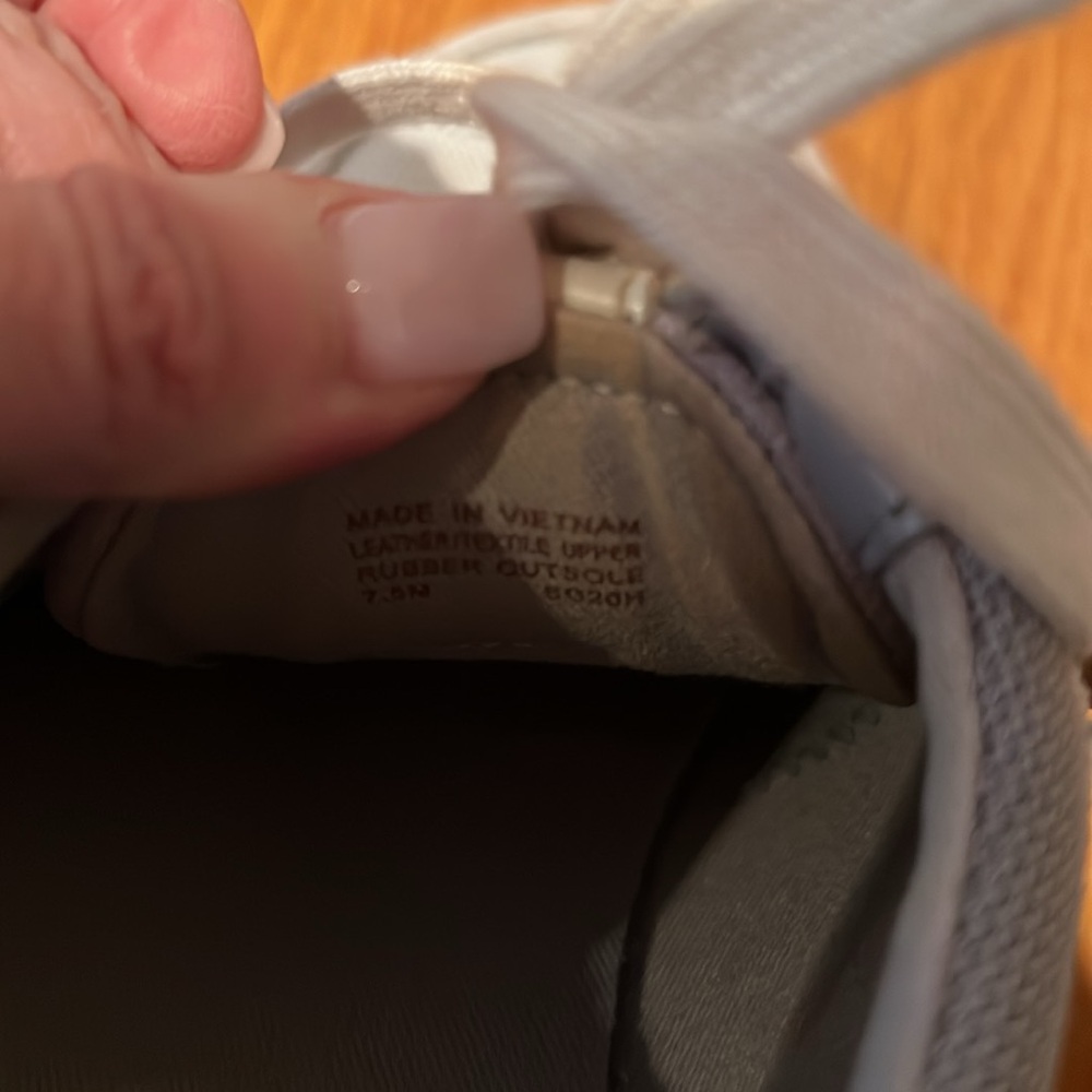 Michael Kors Allie Trainer 7.5 - Picture 7 of 7